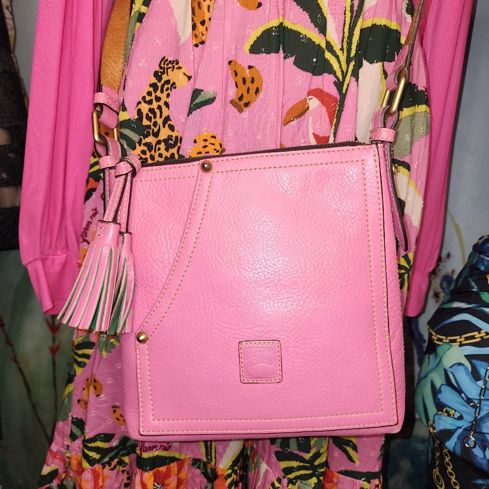 Dooney Bourke Barbie Pink Florentine Leather Huntington Crossbody Handbag Rare.